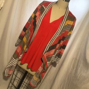Sleeveless blouse with cardigan set